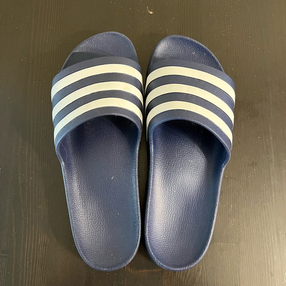Adidas Classic Blue slides Men’s 10